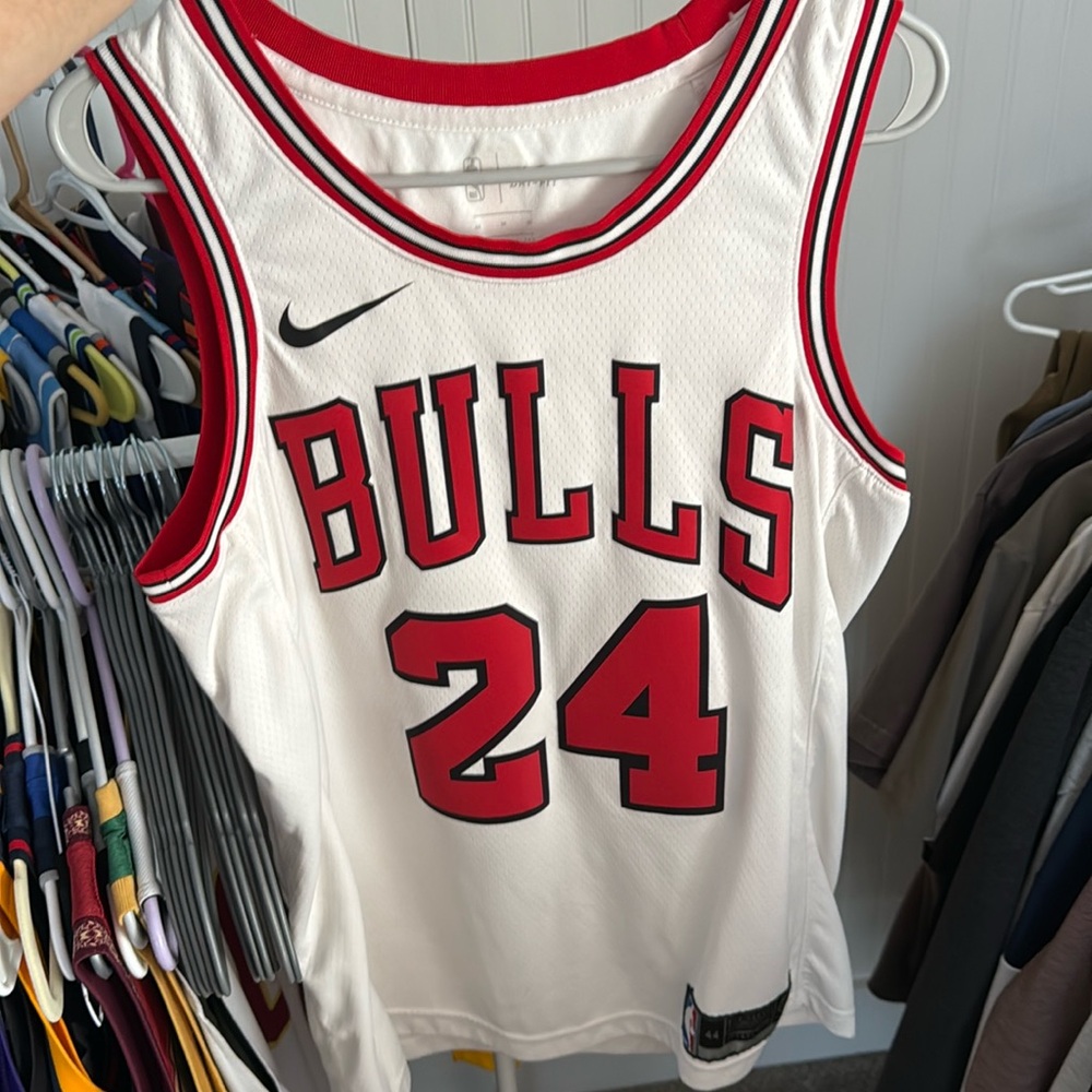 Bulls Lauri Markkanen jersey
